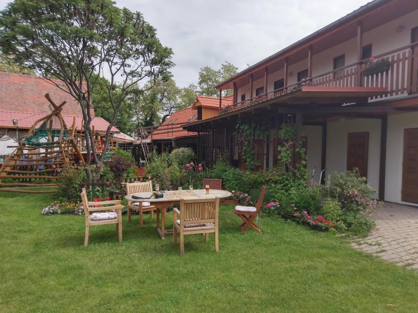 Vila Rybarska Basta Vikletice - Nechranice Kwon Exteriér fotografie